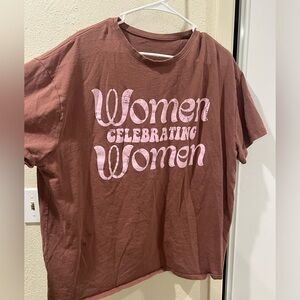 TARGET OVERSIZED SHORT SLEEVE T SHIRT